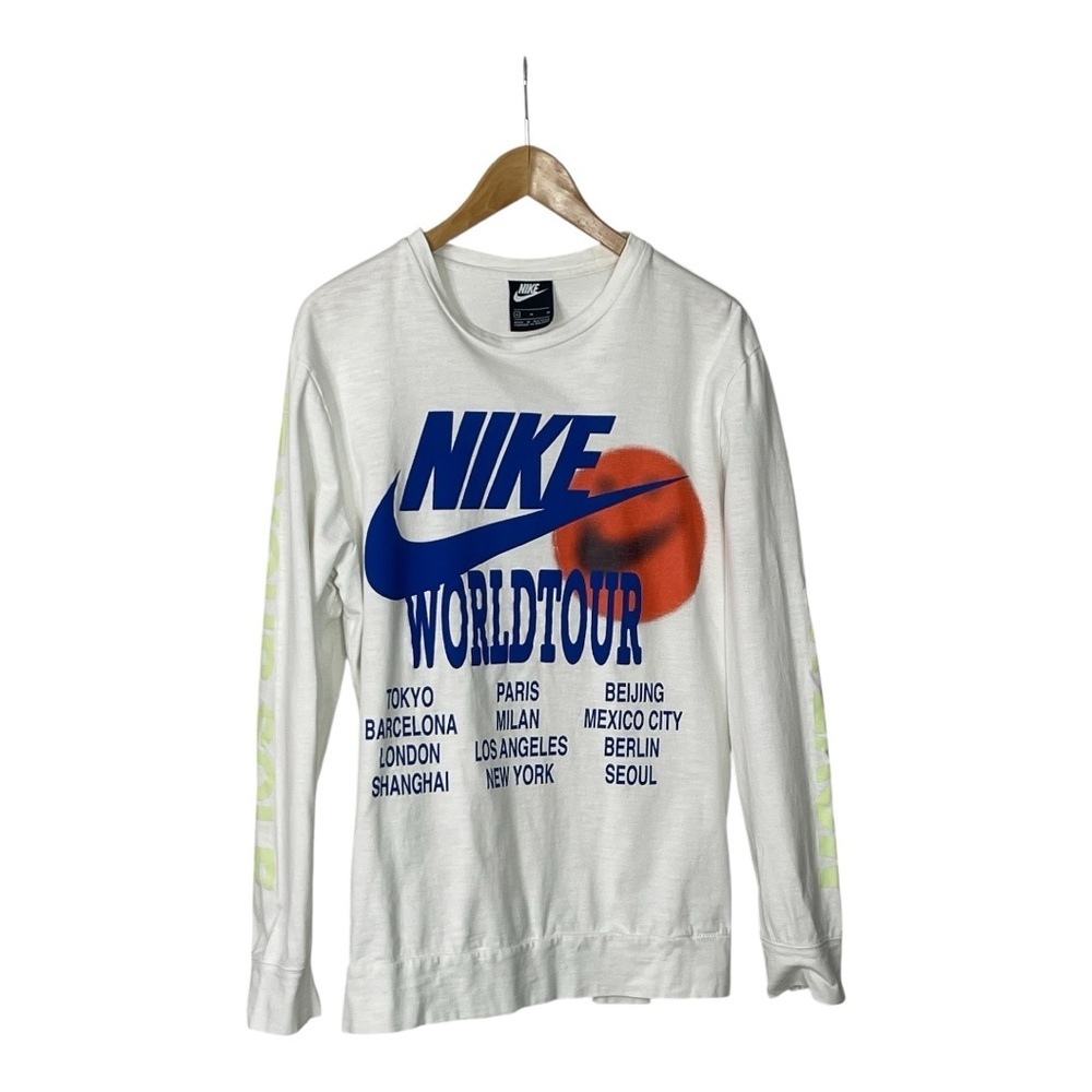 Nike world tour, long sleeve tea with graphics, medium - Picture 2 of 7